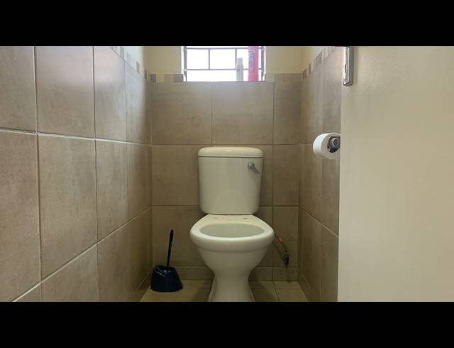 3 BEDROOM HOUSE FOR SALE IN KOSMOSDAL